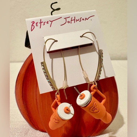 Betsey Johnson Pumpkin Spice and Gold Earrings - Picture 1 of 2